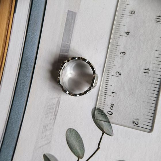 Серебряное кольцо без камней