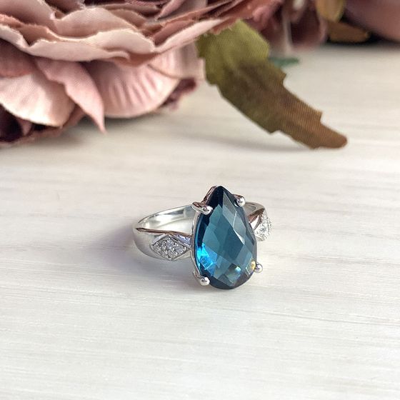 Серебряное кольцо с топазом Лондон Блю 4.1ct