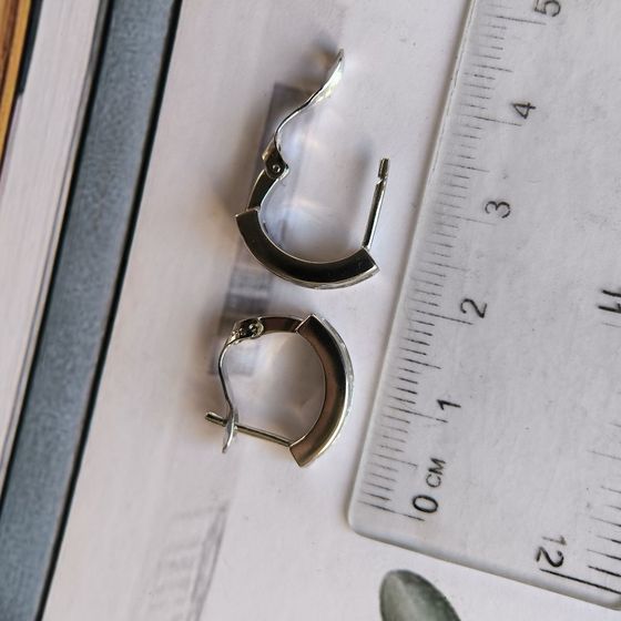 Серебряные серьги с фианитами