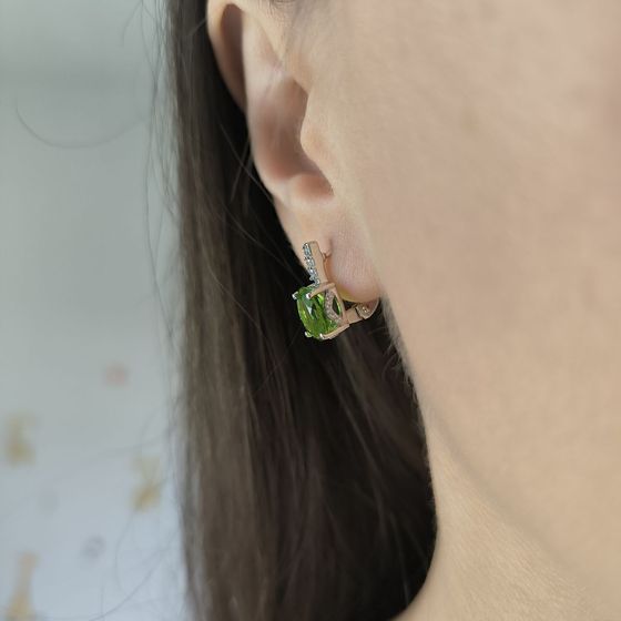 Серебряные серьги с хризолітом 3.494ct