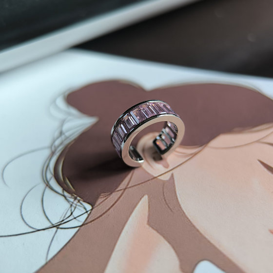 Серебряные серьги с фианитами