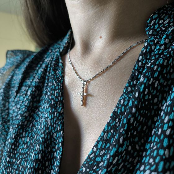 Серебряный крестик с фианитами