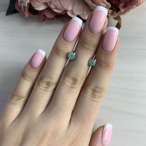 Серебряные серьги с изумрудом 0.99ct