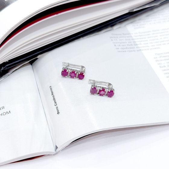 Серебряные серьги с рубином, фианитами