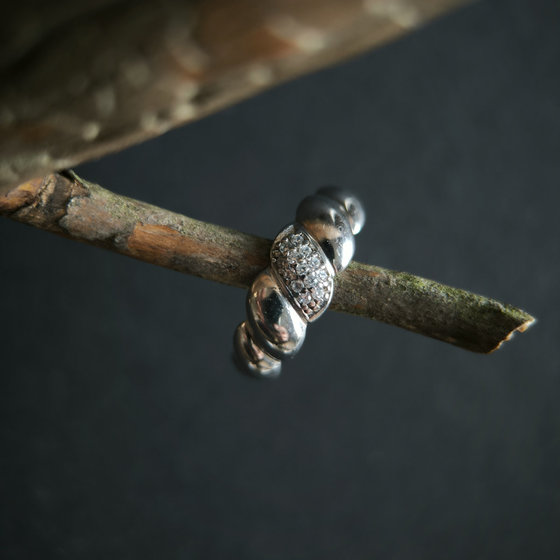 Серебряное кольцо с фианитами