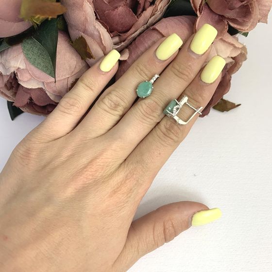 Серебряные серьги с изумрудом 3.783ct, фианитами