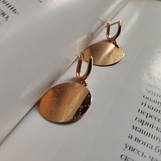 Золотые серьги без камней