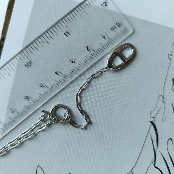 Серебряное колье без камней