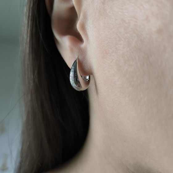 Серебряные серьги с фианитами Серебряные серьги с фианитами