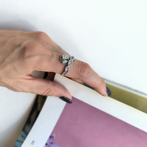 Серебряное кольцо с фианитами