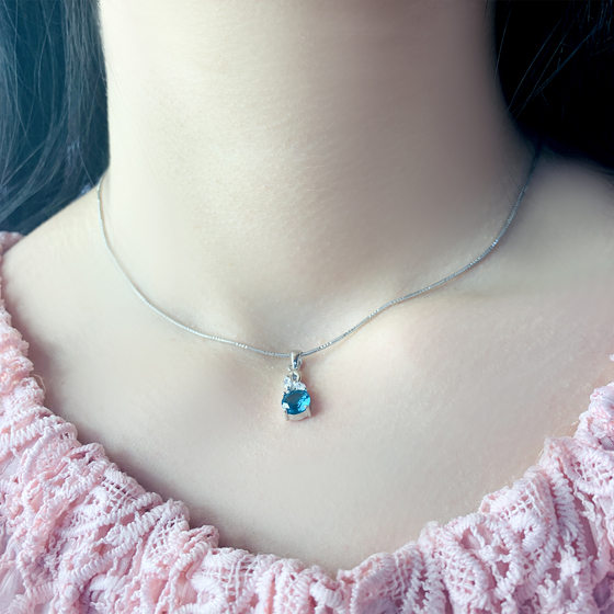 Серебряная подвеска с топазом Лондон Блю 1.34ct