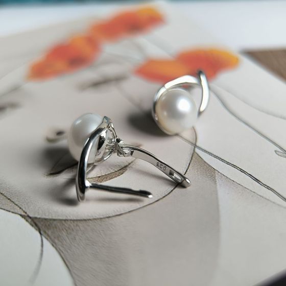 Серебряные серьги с жемчугом