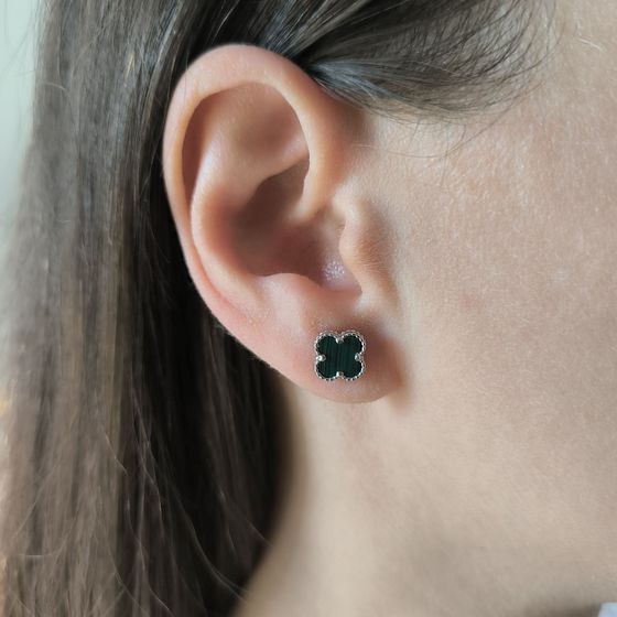 Серебряные серьги с малахитом