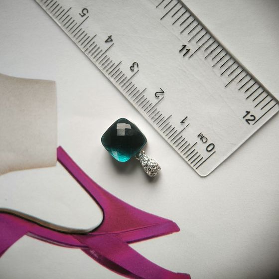 Серебряная подвеска с фианитами