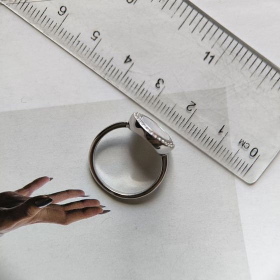 Серебряное кольцо с перламутром Серебряное кольцо с перламутром