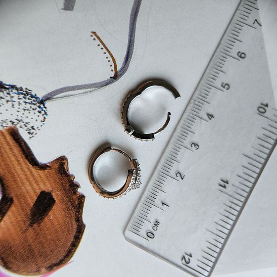 Серебряные серьги с фианитами