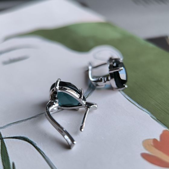 Серебряные серьги с топазом Лондон Блю 5.867ct