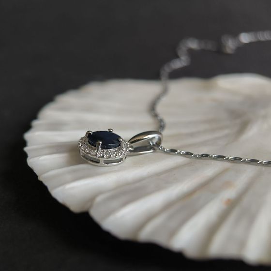 Серебряная подвеска с сапфиром 2.995ct, фианитами