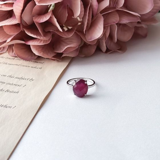 Серебряное кольцо с рубином 5.33ct