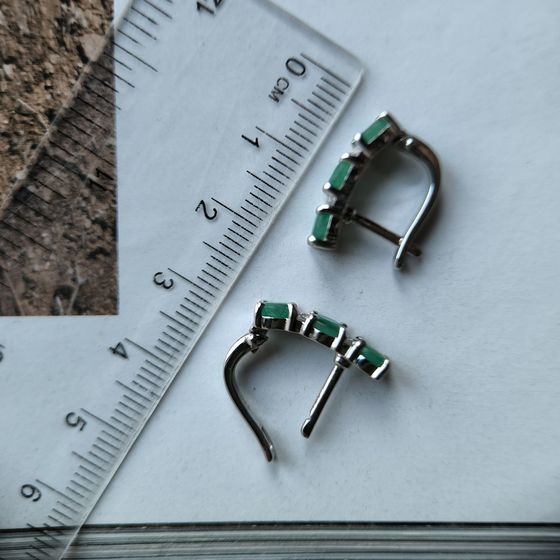 Серебряные серьги с изумрудом 3.263ct