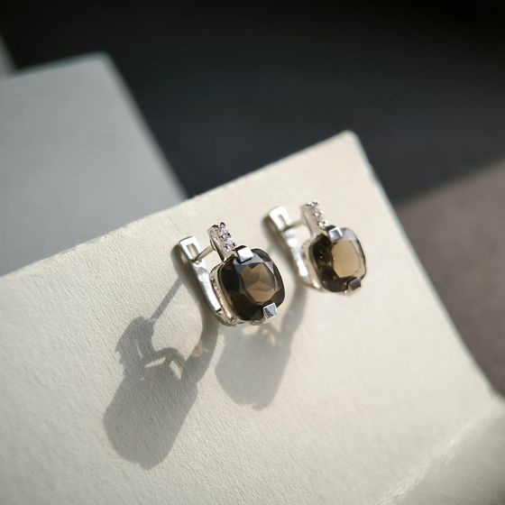 Серебряные серьги с раухтопазом (дымчатым кварцем), фианитами