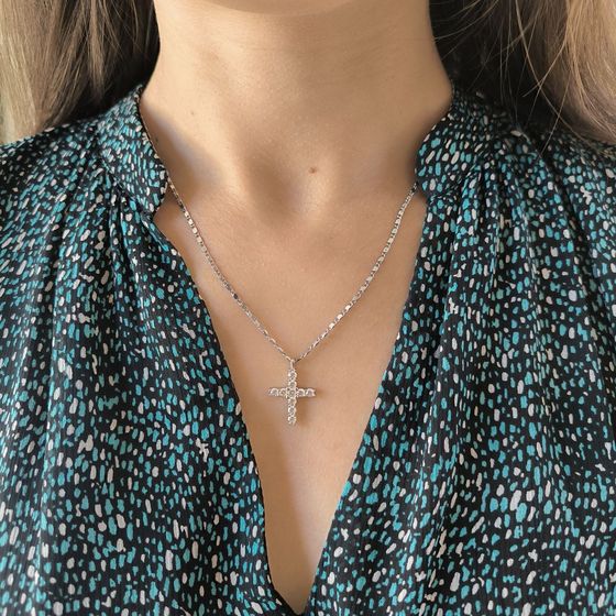 Серебряный крестик с фианитами