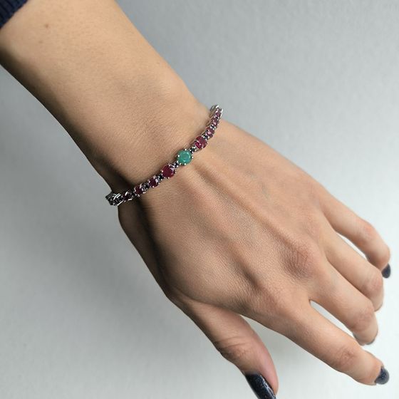 Серебряный браслет с изумрудом 7.164ct, рубином, сапфиром