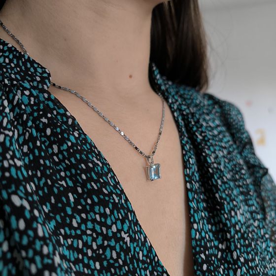 Серебряная подвеска с топазом 3.2ct