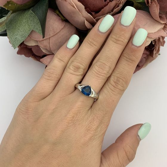 Серебряное кольцо с топазом Лондон Блю 1.403ct