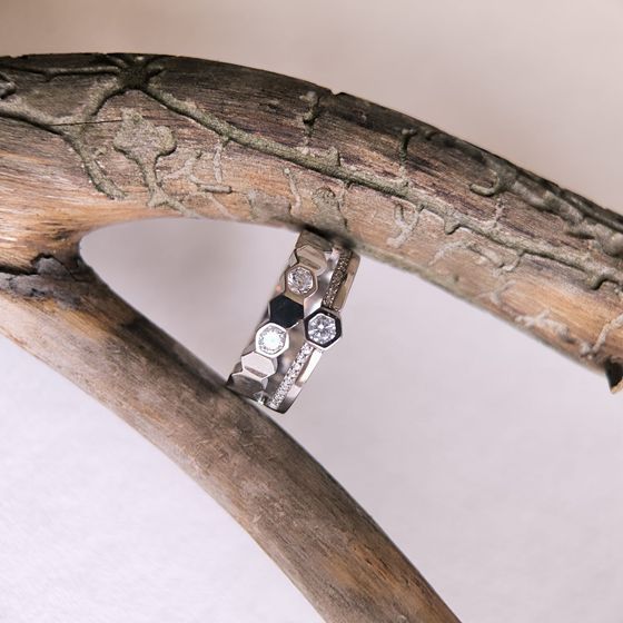 Серебряное кольцо с фианитами Серебряное кольцо с фианитами