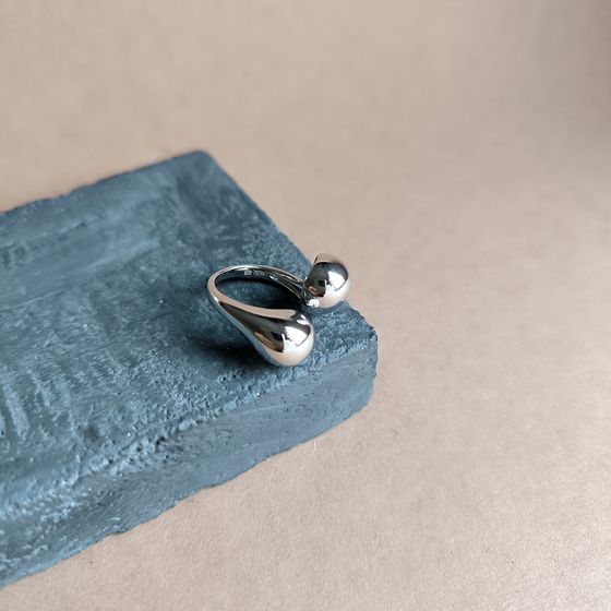 Серебряное кольцо без камней