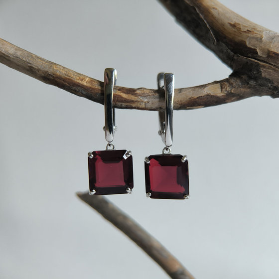 Серебряные серьги с гранатом nano 7.825ct