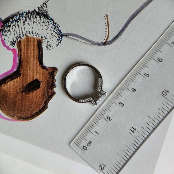 Серебряное кольцо с фианитами