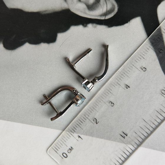 Серебряные серьги с топазом 1.211ct, фианитами