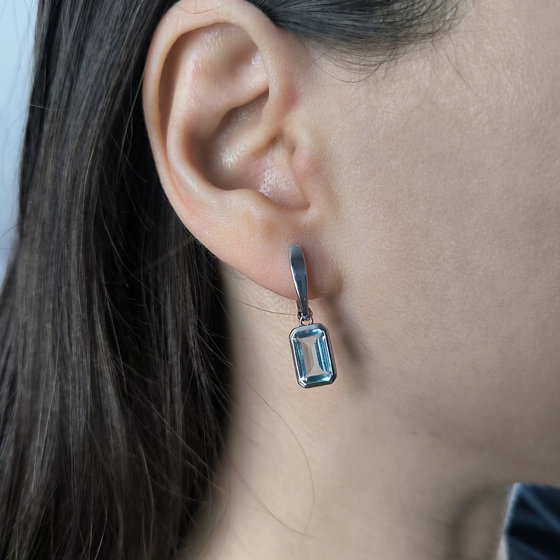 Серебряные серьги с топазом 4.688ct