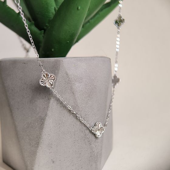 Серебряное колье без камней Серебряное колье без камней