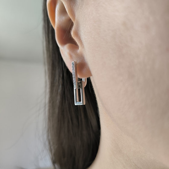 Серебряные серьги с фианитами