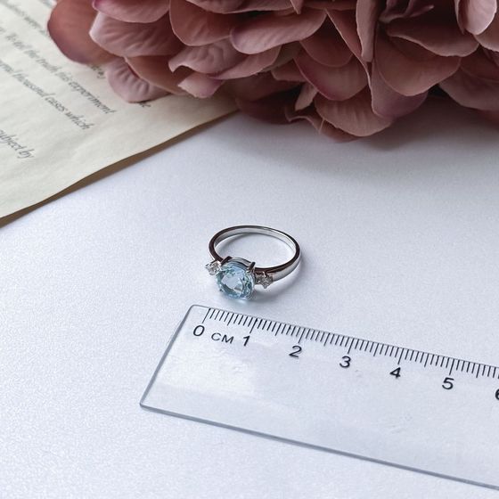 Серебряное кольцо с топазом 2.362ct