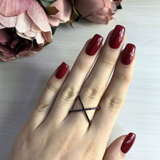 Серебряное кольцо с фианитами Серебряное кольцо с фианитами