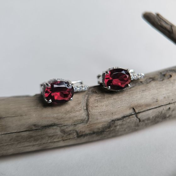 Серебряные серьги с гранатом nano Серебряные серьги с гранатом nano