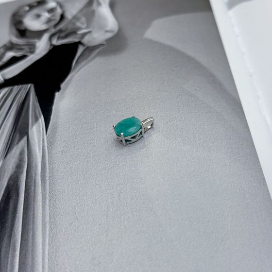 Серебряная подвеска с изумрудом 2.357ct