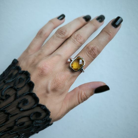 Серебряное кольцо с цитрином nano