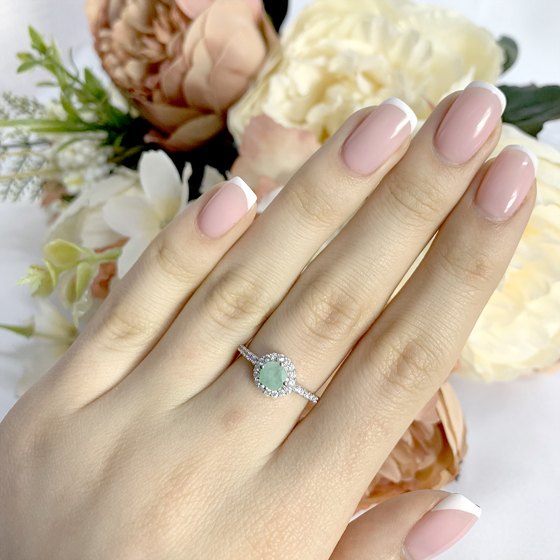 Серебряное кольцо с изумрудом 0.895ct