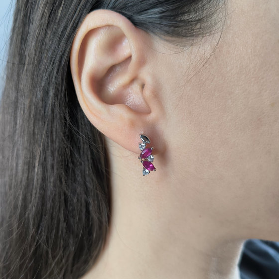 Серебряные серьги с рубином 2.15ct, фианитами