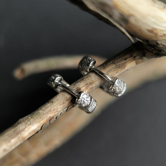 Серебряные серьги с фианитами