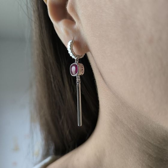 Серебряные серьги с рубином