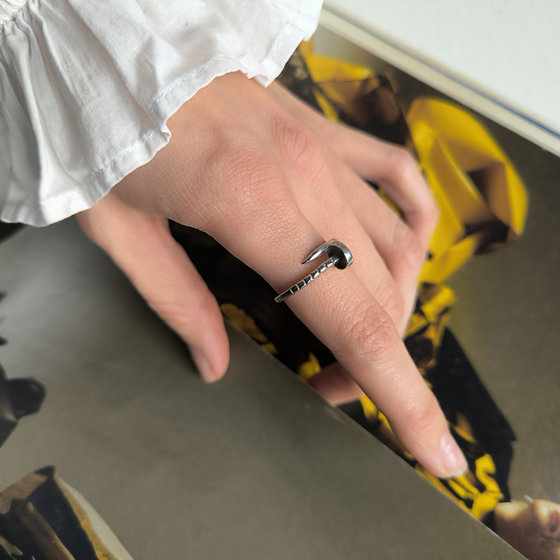 Серебряное кольцо без камней