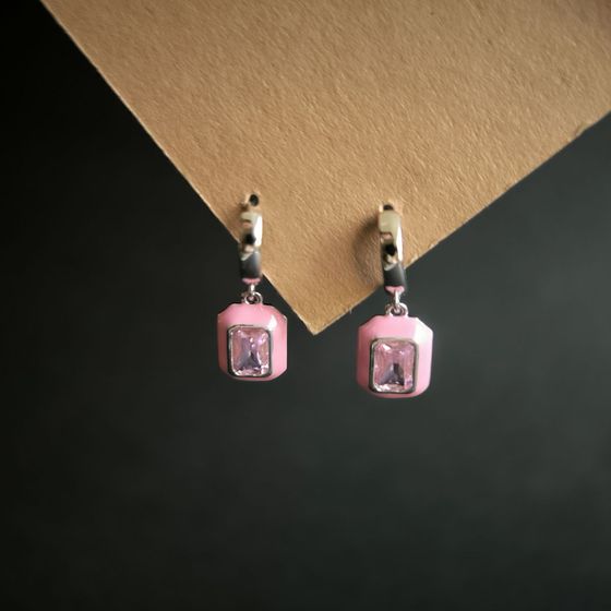 Серебряные серьги с фианитами, емаллю