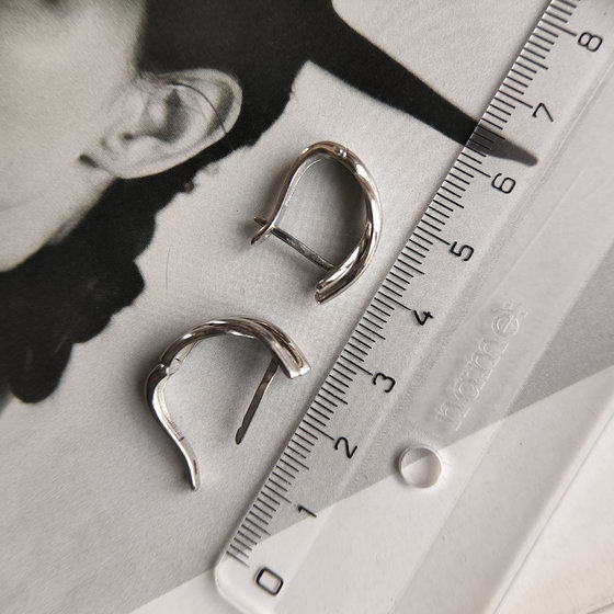 Серебряные серьги без камней