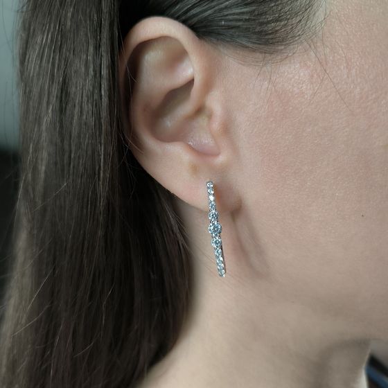 Серебряные серьги с фианитами